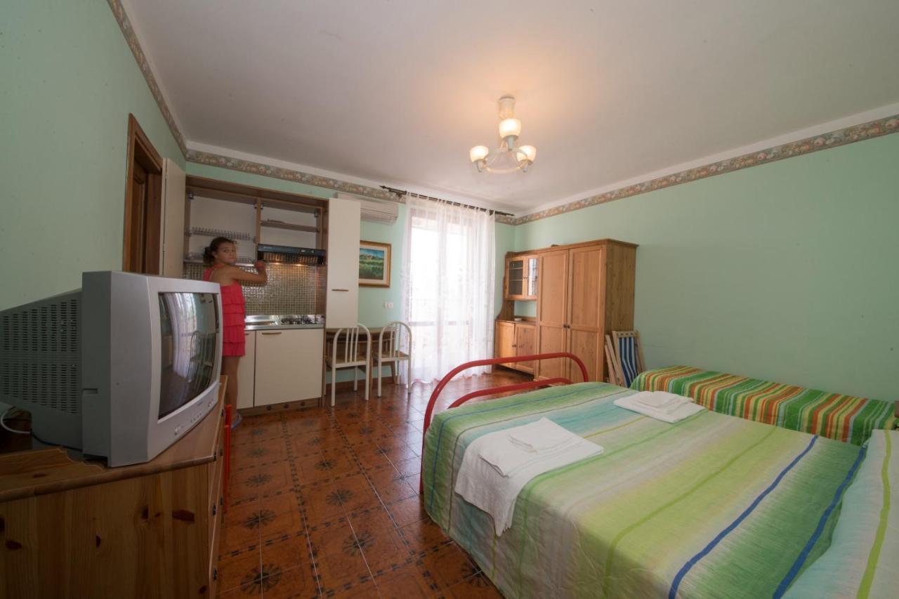 ローディ・ガルガーニコ Agriturismo Nardiniヴィラ エクステリア 写真