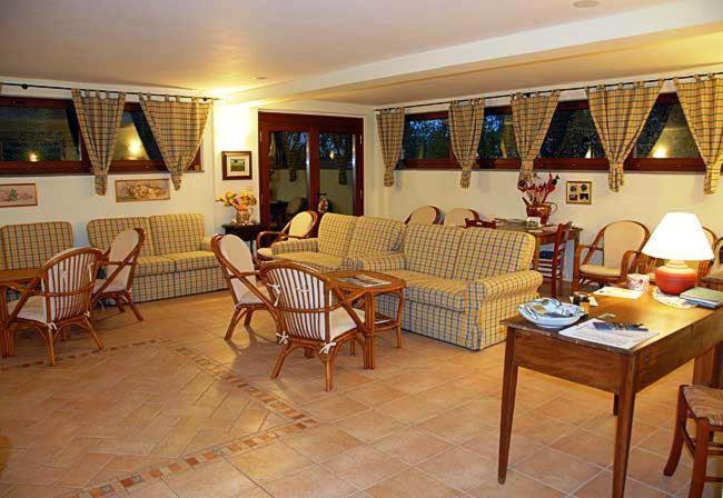 ローディ・ガルガーニコ Agriturismo Nardiniヴィラ エクステリア 写真