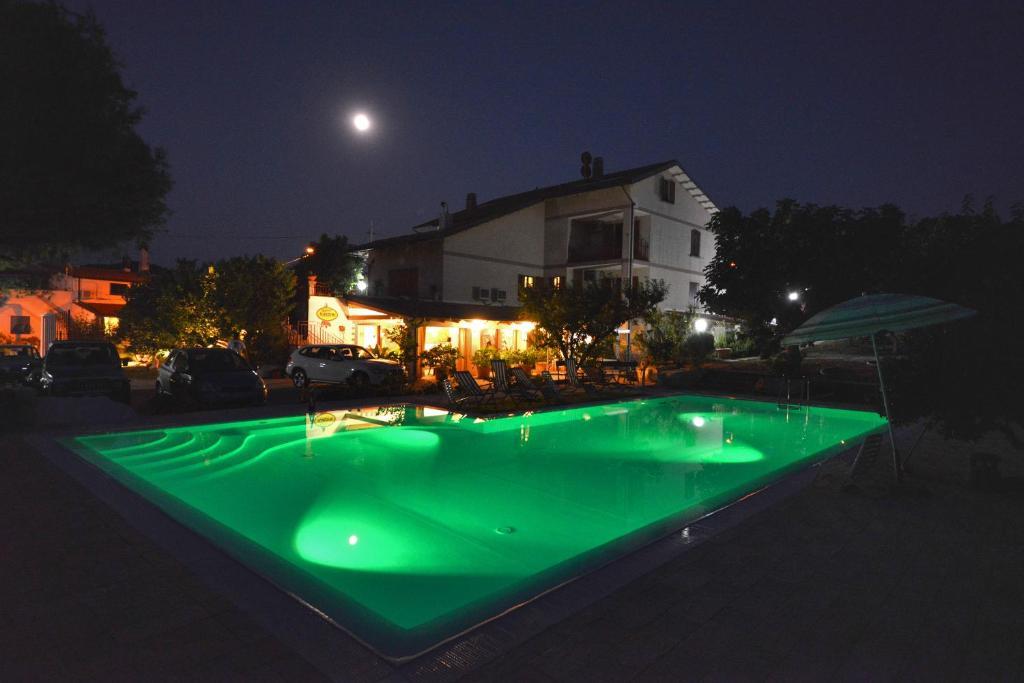 ローディ・ガルガーニコ Agriturismo Nardiniヴィラ エクステリア 写真